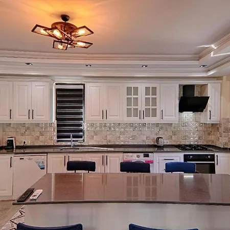 Villa Uezuemlue Star