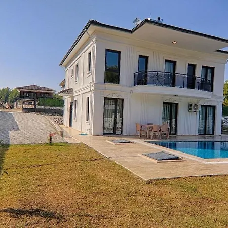 Uezuemlue Star Willa